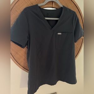 Figs scrub set in great condition